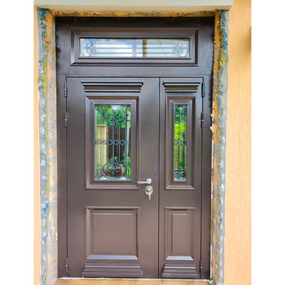 Входные двери в дом, коттедж